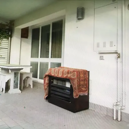 Casa Con Giardino *